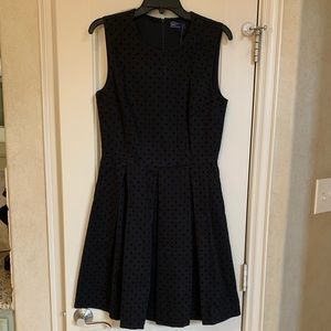 Gap black fit & flare dress - size 8 tall